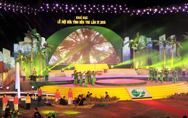 Đẩy mạnh phát triển du lịch từ Lễ hội Dừa lần thứ V năm 2019