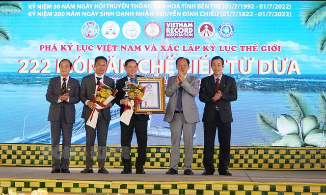 Bến Tre xác lập kỷ lục thế giới về chế biến và công diễn 222 món ăn từ Dừa