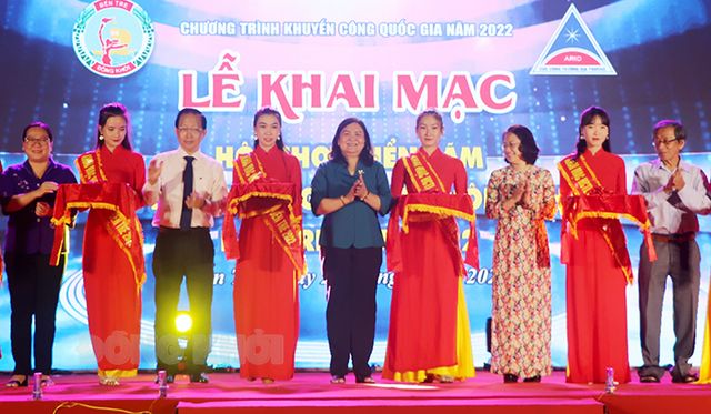 Khai mạc Hội chợ triển lãm sản phẩm công nghiệp nông thôn Bến Tre năm 2022