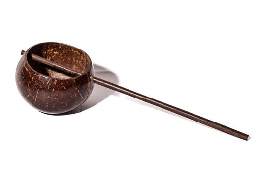 Chiếc gáo dừa tuổi thơ