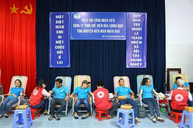 Công ty TNHH Chế Biến Dừa Lương Quới tổ chức thực hiện buổi hiến máu nhân đạo lần 2