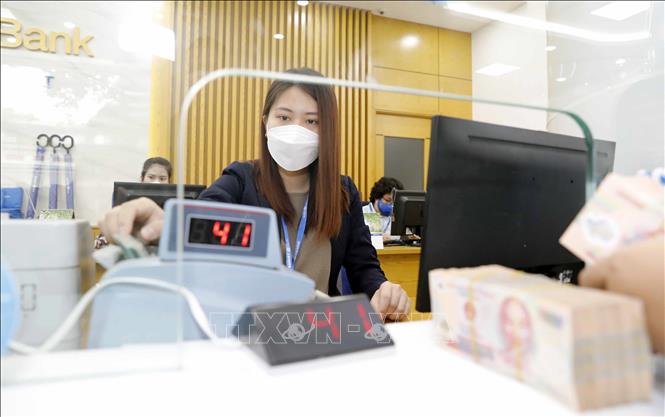 Ban hành Nghị quyết về tháo gỡ khó khăn cho sản xuất kinh doanh