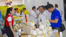 200 đại biểu dự Diễn đàn Kết nối Sản xuất và Tiêu thụ sản phẩm dừa