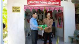 Ấm áp tình đồng nghiệp qua Chương trình “Nhà tình thương đồng nghiệp” năm 2019