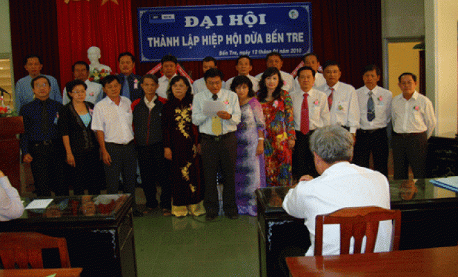 Ban Thường trực Hiệp Hội Dừa ra mắt ĐH